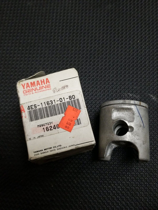 NOS Yamaha OEM Piston STD 1994-2001 YZ 80 YZ80 4ES-11631-01-B0 (3BP)