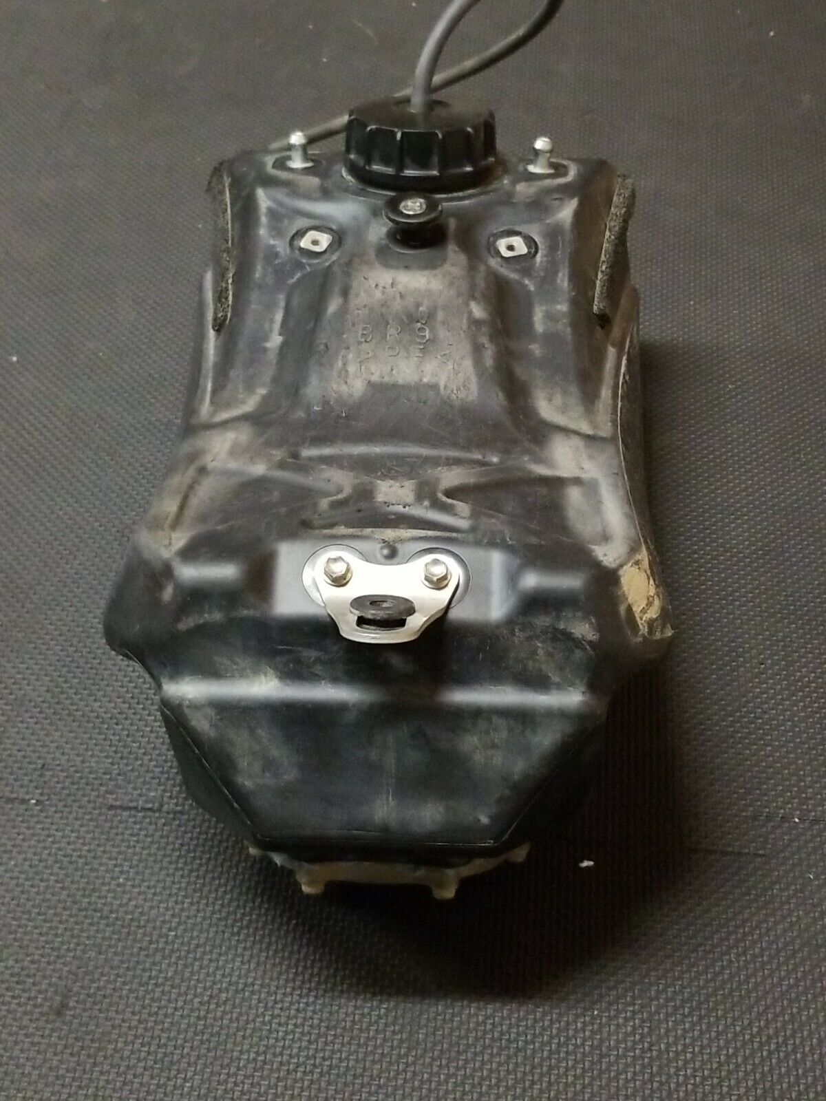 2018 - 2022 Yamaha YZ 450F 250F Gas Fuel Tank OEM No Pump BR9-24110-00-00